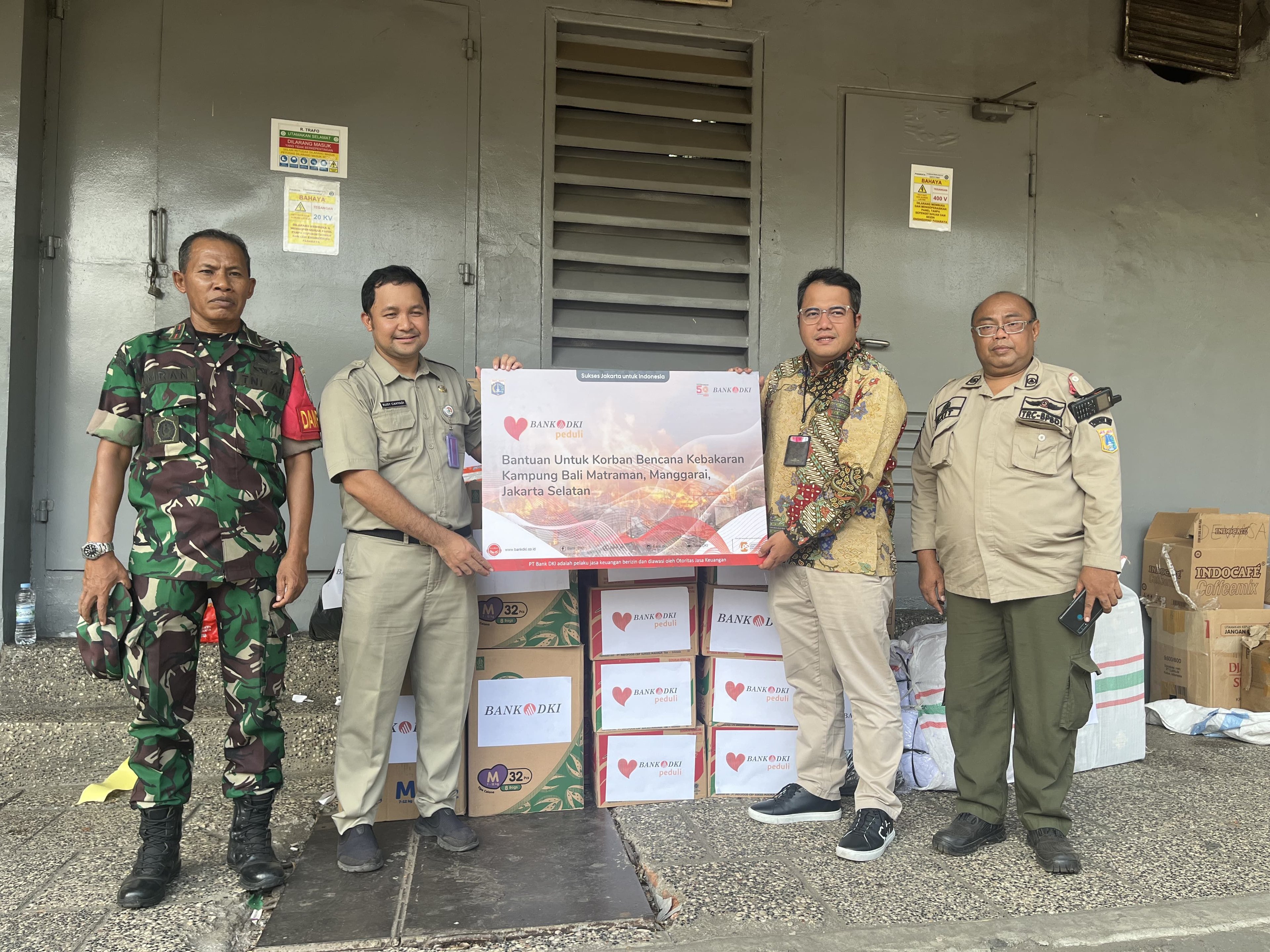 Bank DKI Distributes Aid to Fire Victims in Manggarai District, South Jakarta