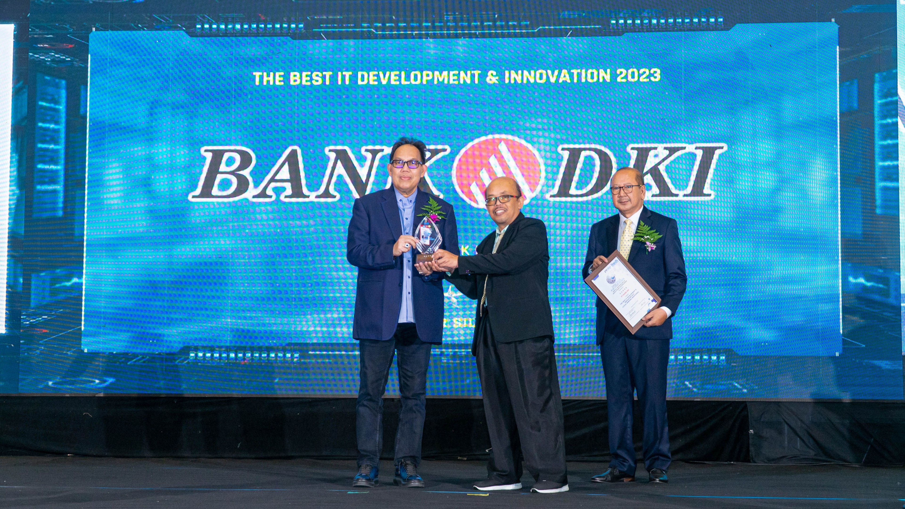 Bank DKI Wins 4 Award Categories at the Same Time at the 2023 Digitech Awards
