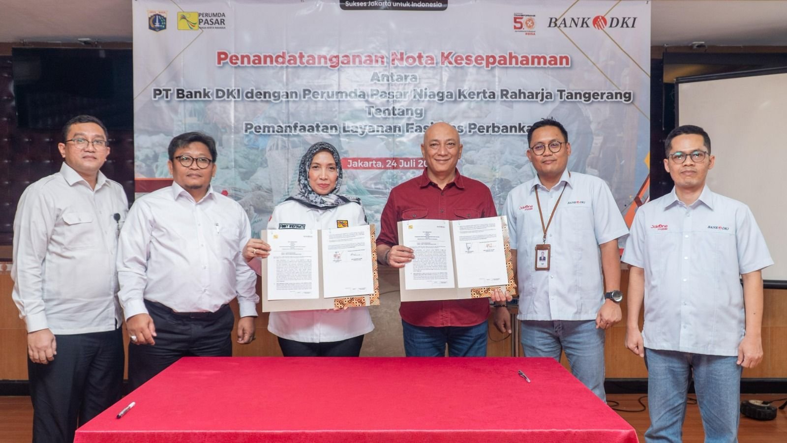 Bank DKI Collaborates with Perumda Pasar Niaga Kerta Raharja, Provides Banking Facility Services