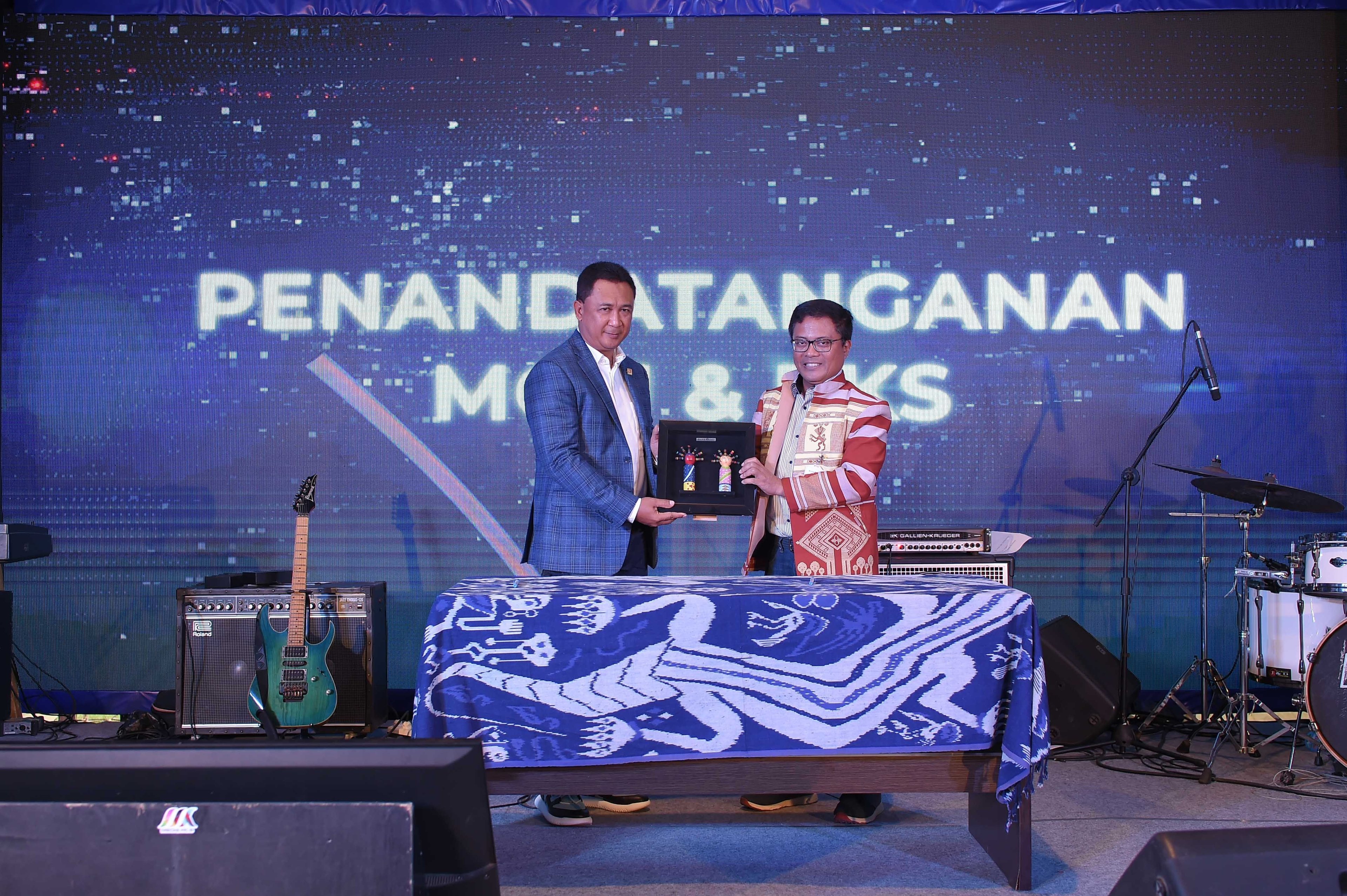 Bank DKI Collaborates with Bank NTT in the Context of Expanding Non-cash Transactions