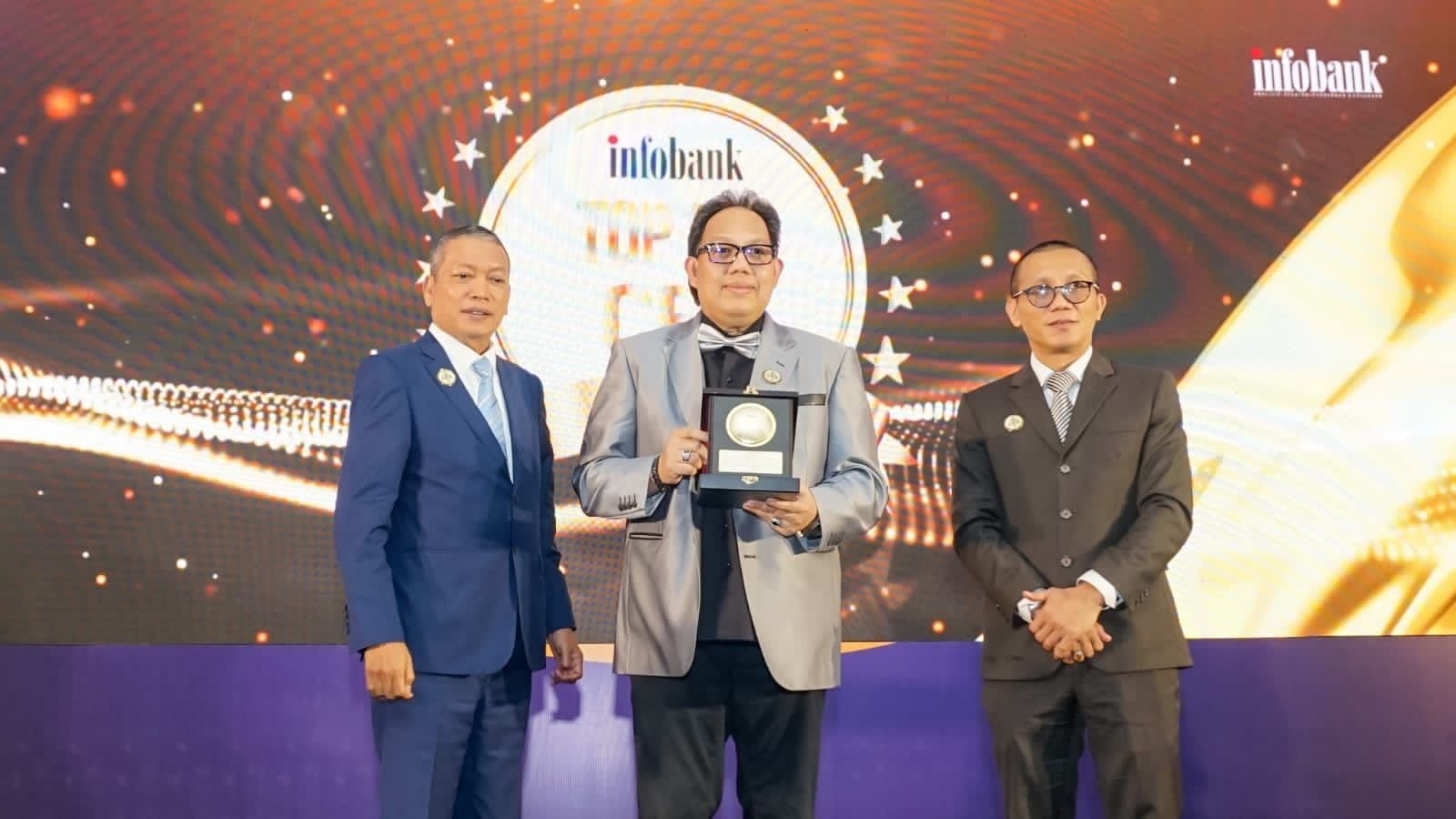 Successfully Leading Transformation, Bank DKI President Director Fidri Arnaldy Wins TOP 100 CEO 2022