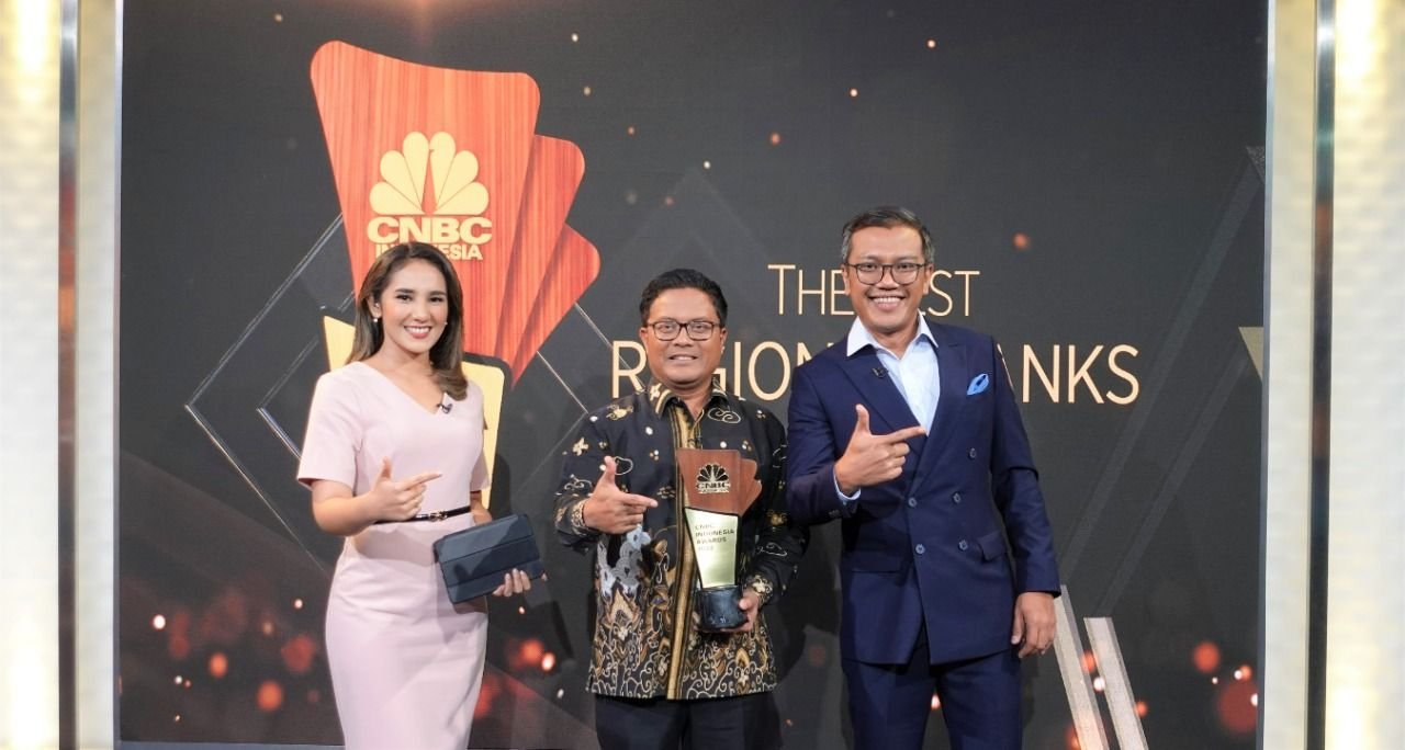 Bank DKI Wins The Strongest Big Regional Bank by Capital CNBC Indonesia Awards 2022