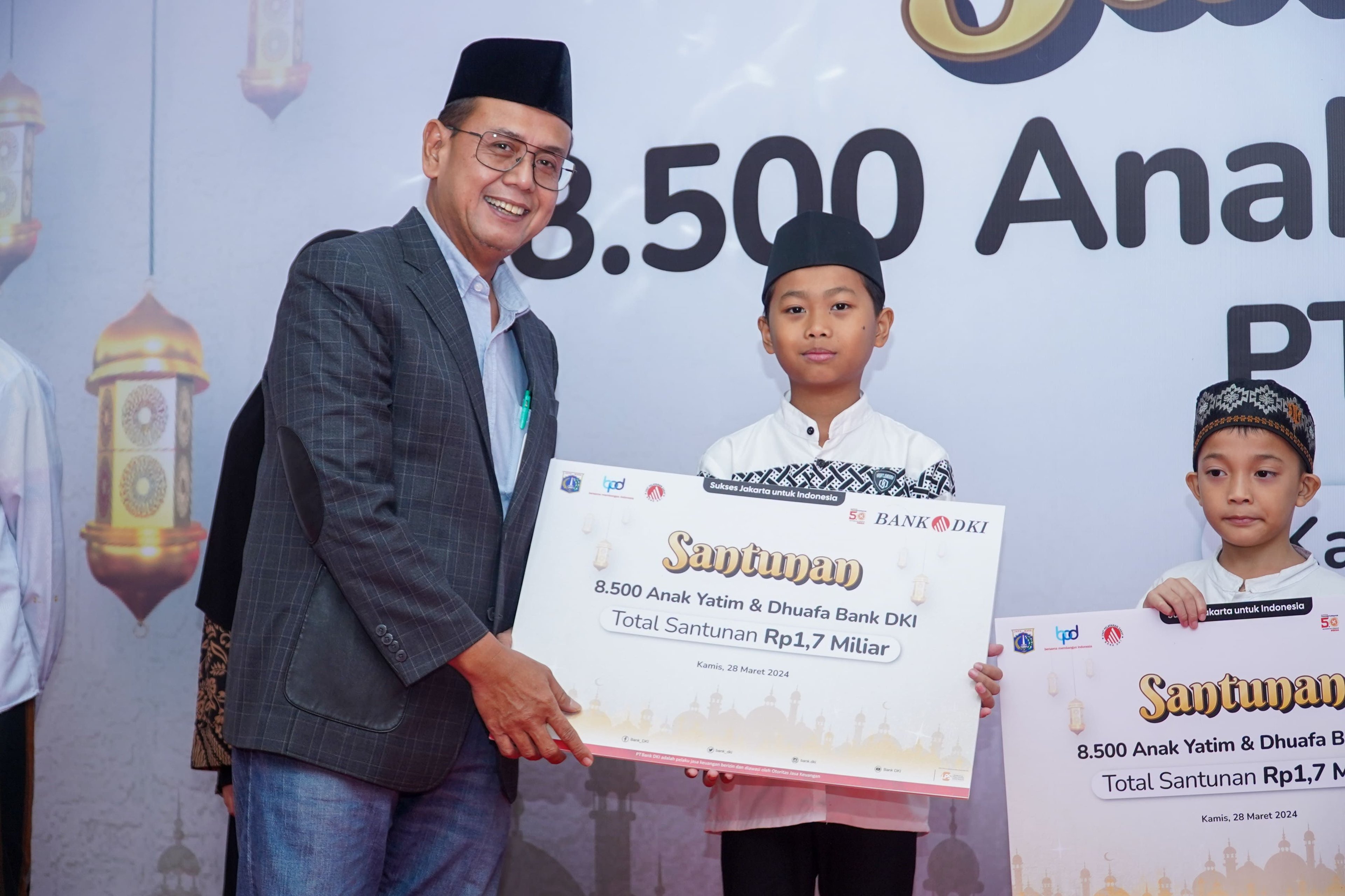 Bank DKI Provides Compensation to 8,500 Orphans & Dhuafa
