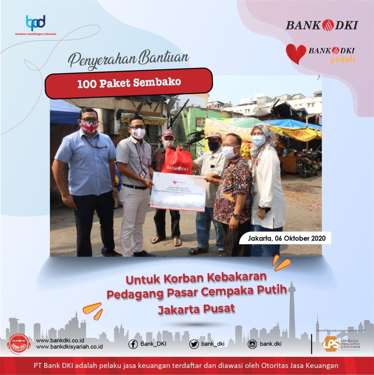 Bank DKI Hands over 100 basic food packages to fire victims at Cempaka Putih market traders in Central Jakarta