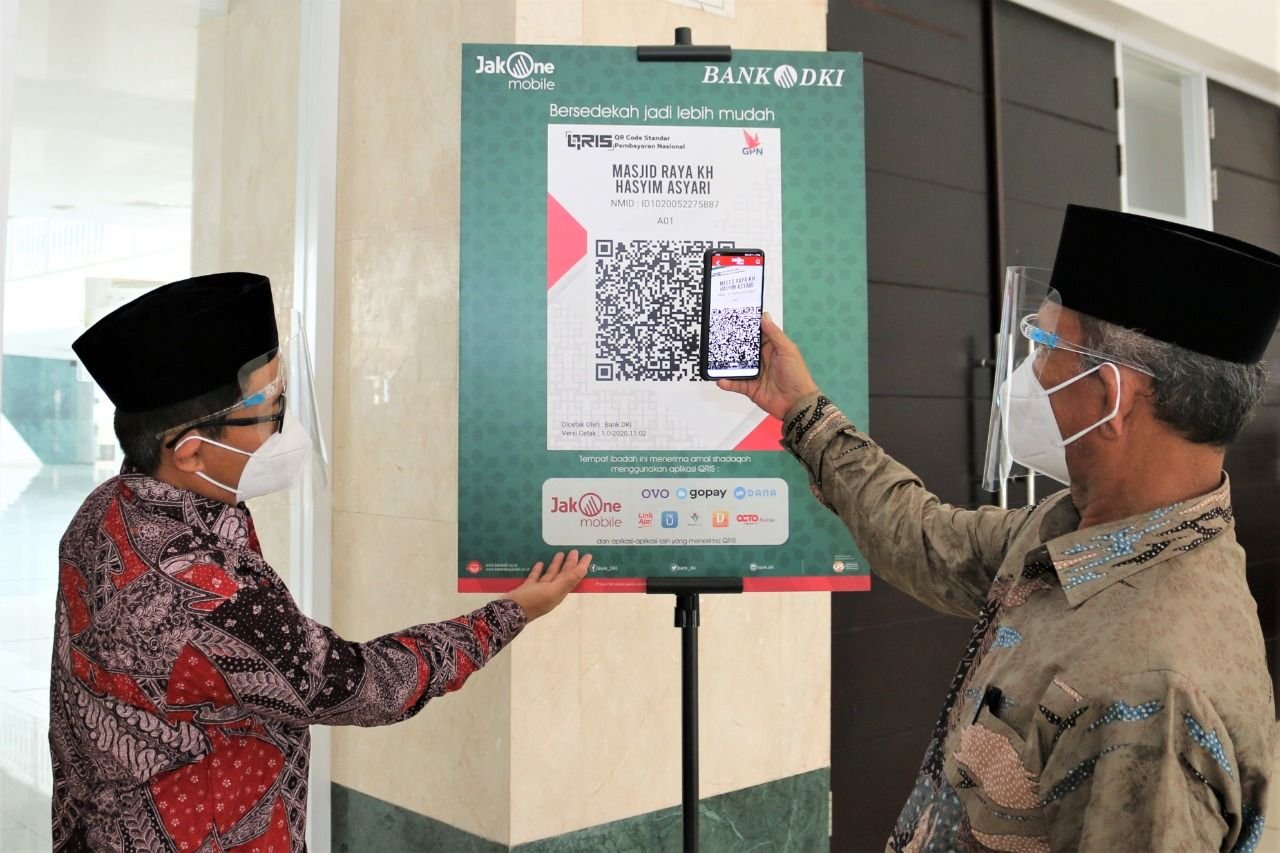 Bank DKI Provides Scan To Pay Feature to Make It Easy for People to Pay Zakat, Infaq and Alms