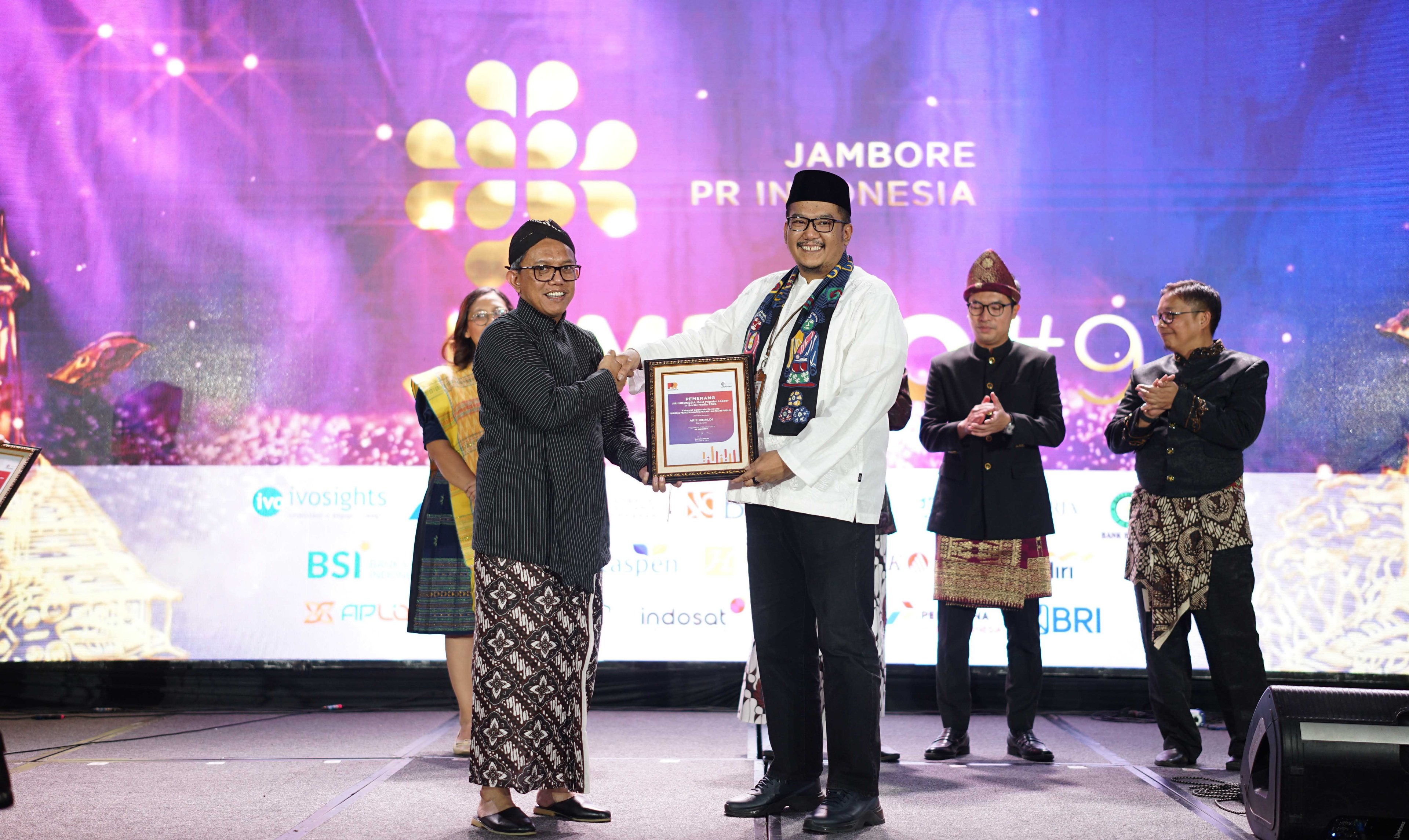 Bank DKI Corporate Secretary, Arie Rinaldi, Wins the Most Popular Leader Predicate 2023