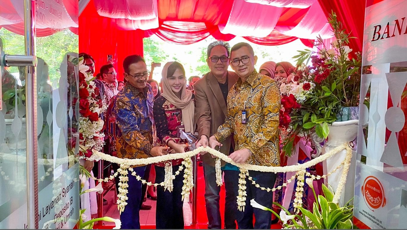 Bank DKI Inaugurates Semarang Branch Office and Semarang Sharia Branch Office