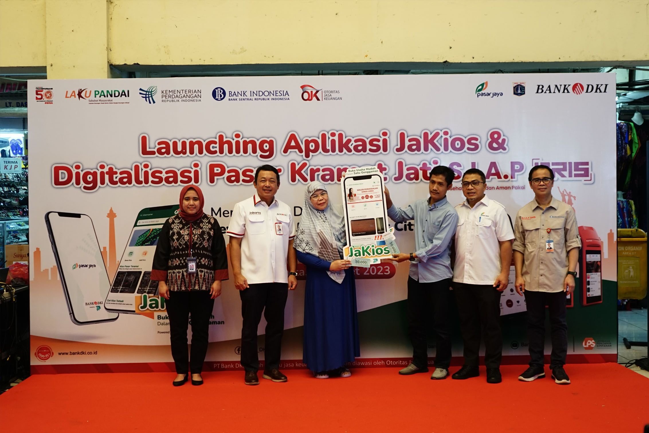 Making Kiosk Rental Easier for Traders, Bank DKI and Perumda Pasar Jaya Launch JaKios