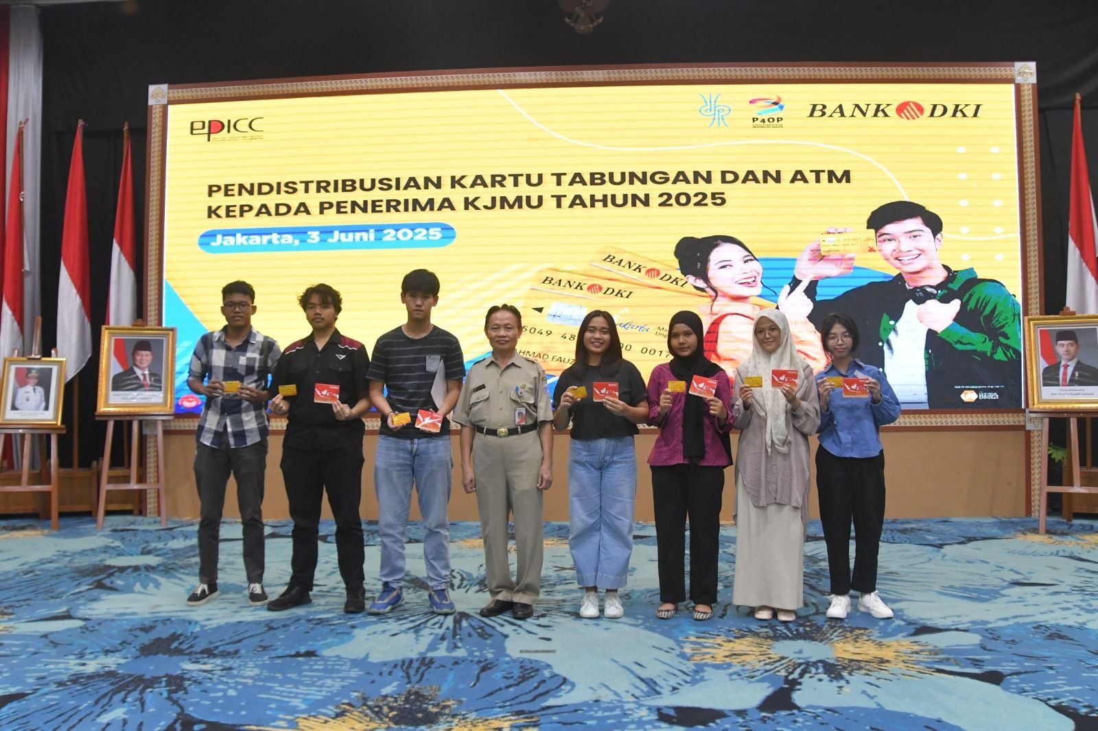 Bank DKI Distributes Jakarta Superior Student Cards to 2,094 New Recipients