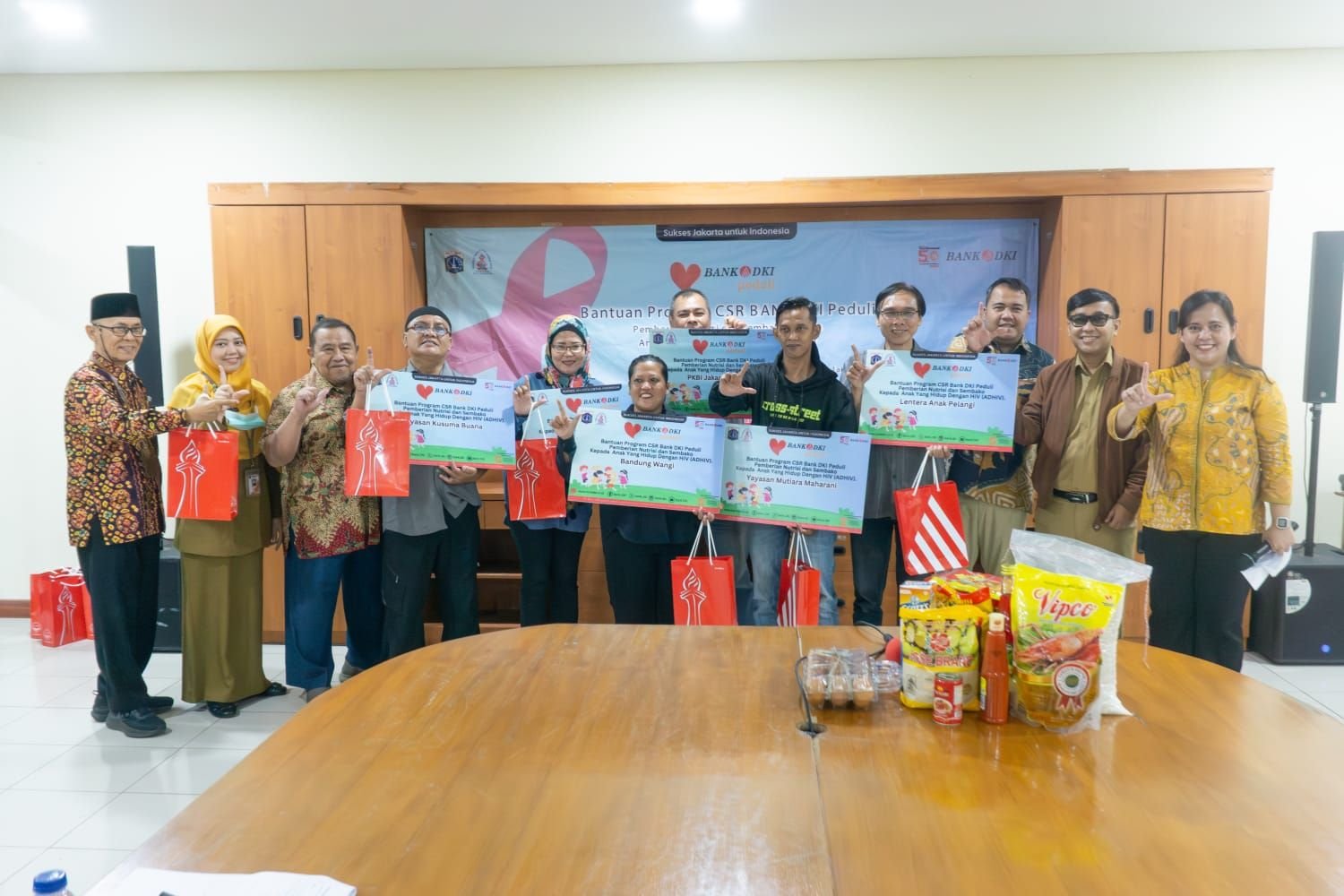 Bank DKI Peduli Provides Assistance to Children with HIV (ADHIV) through the DKI Jakarta Provincial AIDS Commission