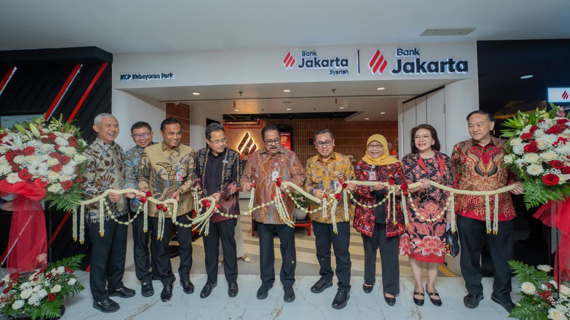 Bank Jakarta Inaugurates New Look Branch at Kebayoran Park Branch Office, Presenting a New, More Modern Look