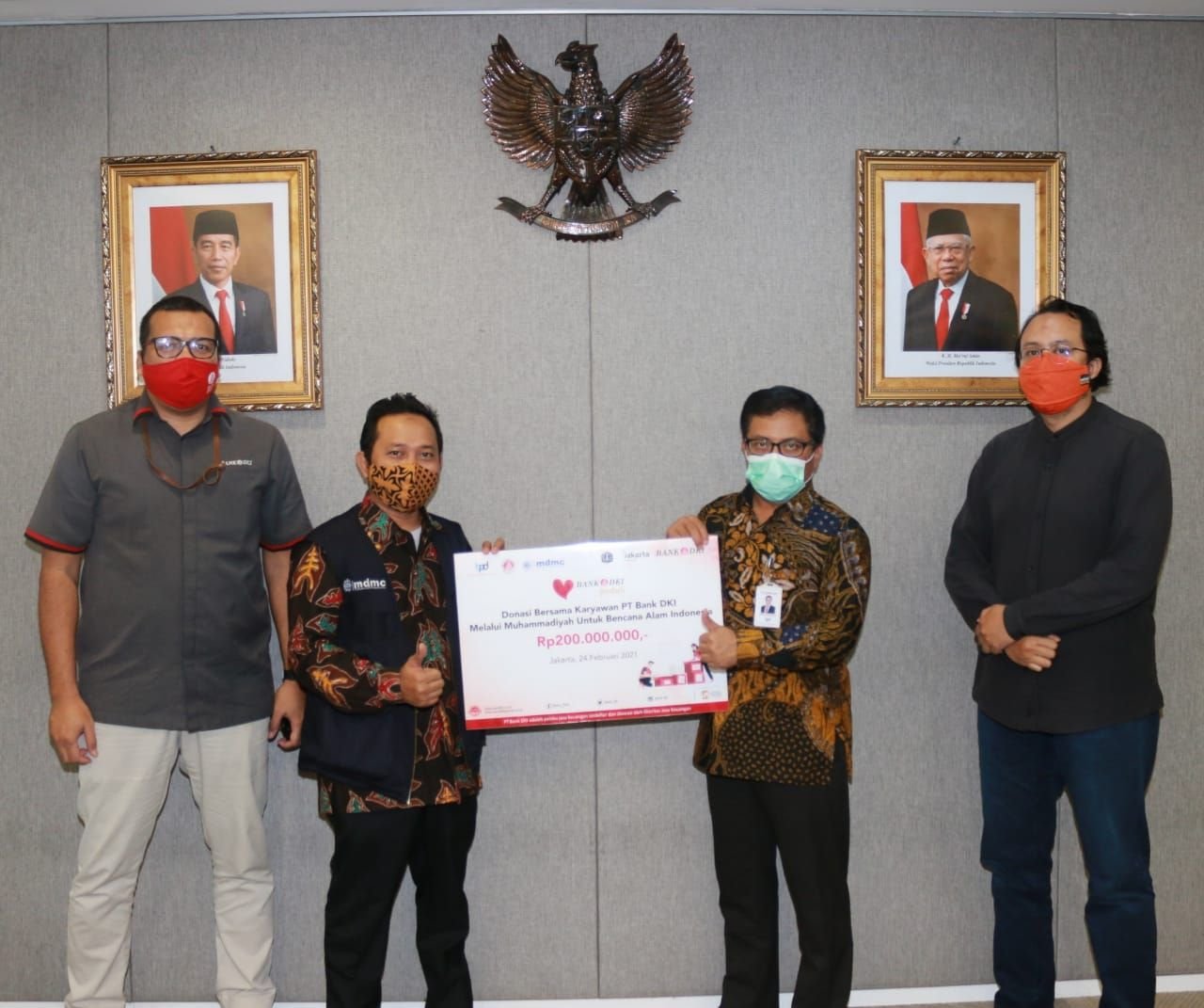 Bank DKI Employees Donate to Humanity for Natural Disasters