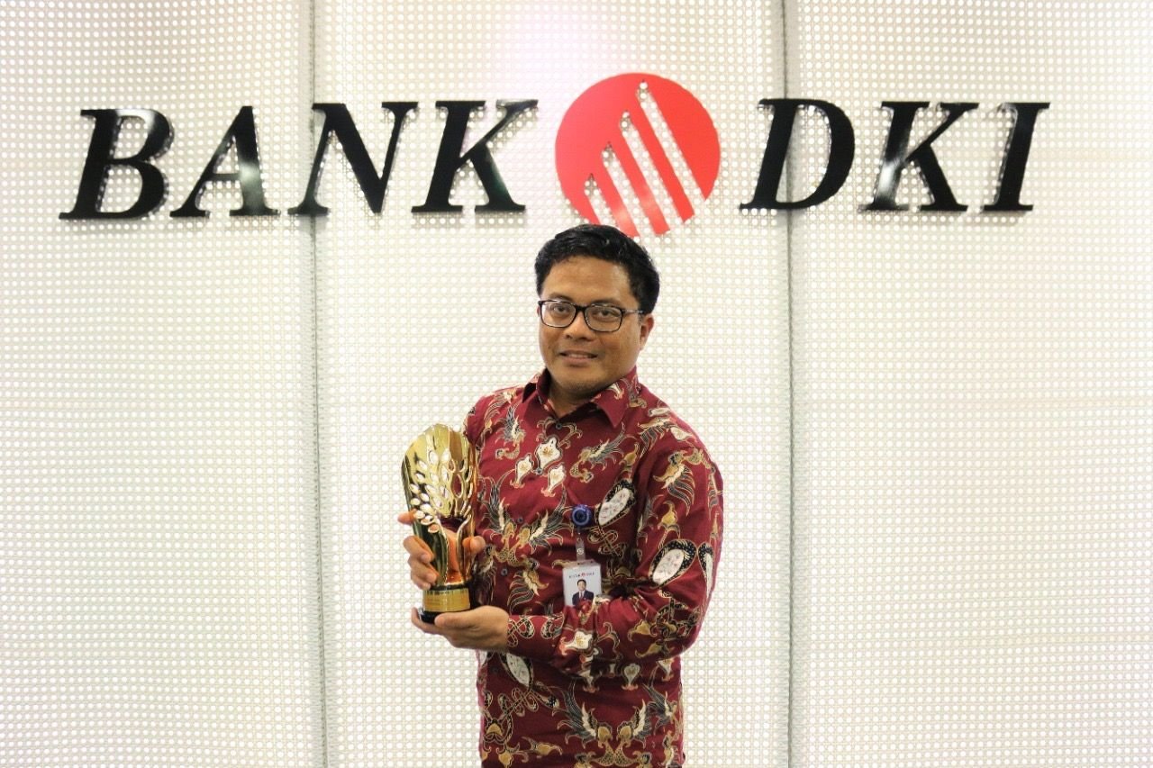 Bank DKI Wins 2021 Republika Syariah Award