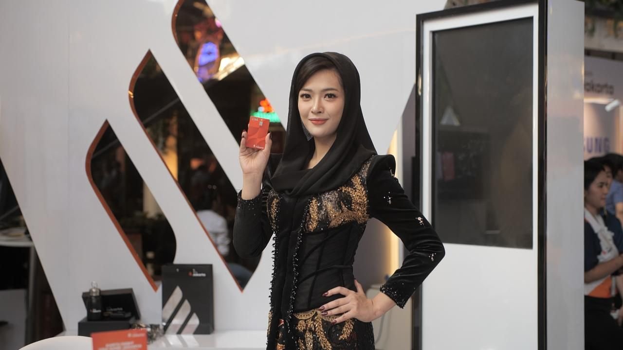 Bank Jakarta Introduces Dara Sarasvati as Brand Ambassador at the Grand Launching of the Visa Debit Card