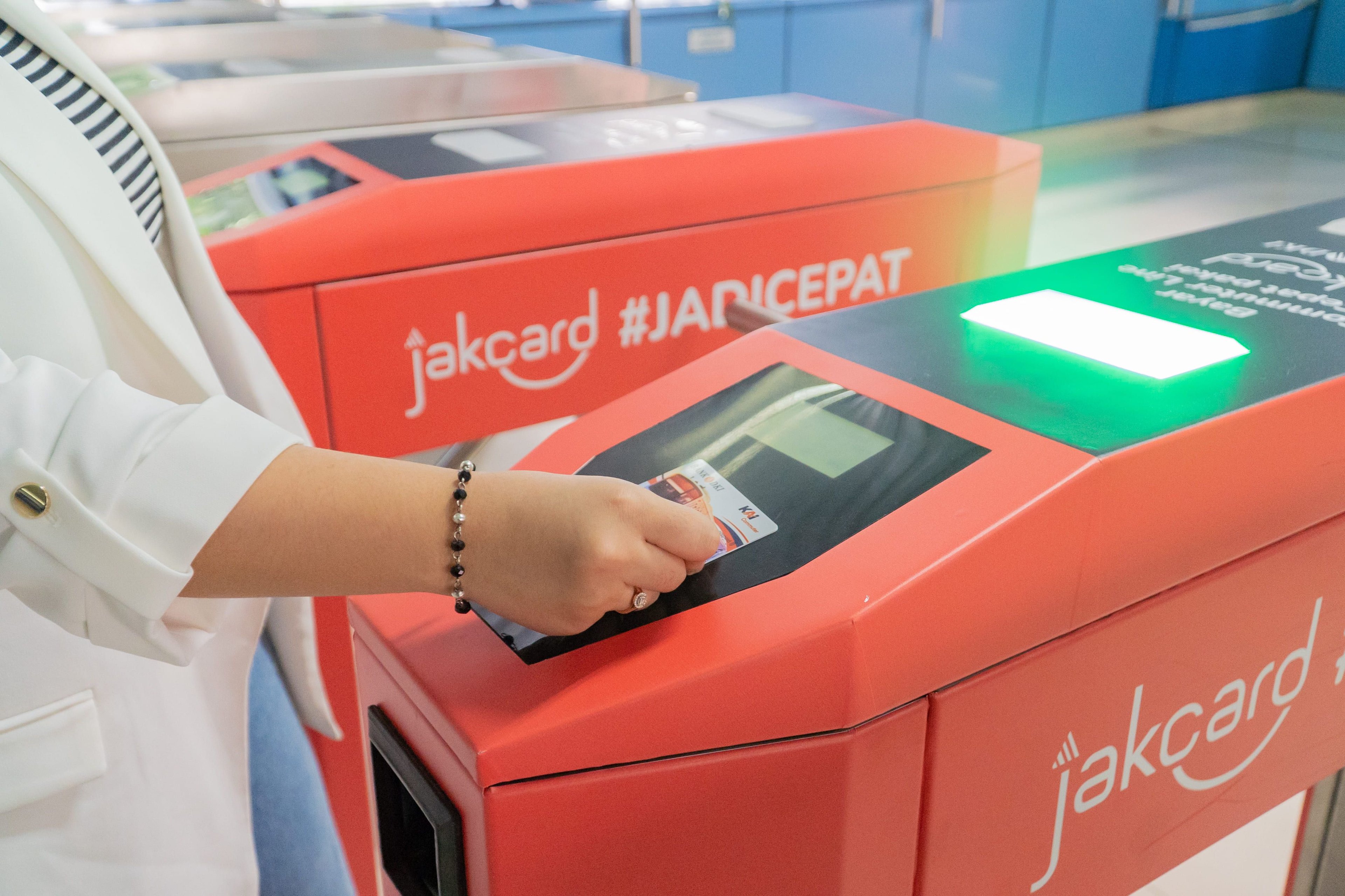 Hooray! Now Bank DKI JakCard can be topped up via the Tokopedia application
